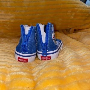 Toddler boys “discovery channel- shark week” vans